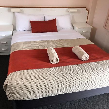 Bradman Motor Inn Cootamundra Buitenkant foto