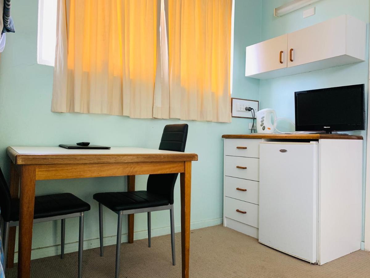 Bradman Motor Inn Cootamundra Buitenkant foto