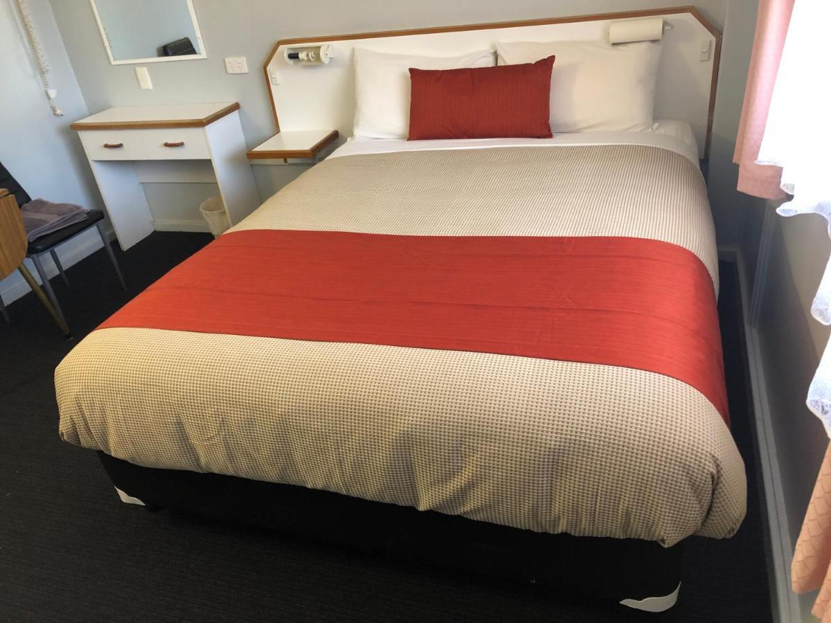 Bradman Motor Inn Cootamundra Buitenkant foto